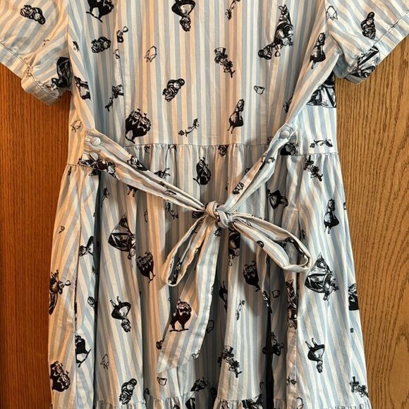 DISNEY Alice In Wonderland Curiouser And Curiouser Dress - Picture 10 of 16